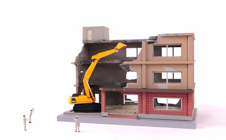 法人顧客向け！スピーディな解体工事の風景